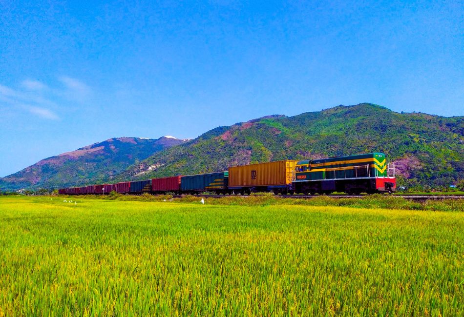 Phong Nha to Hue by Train