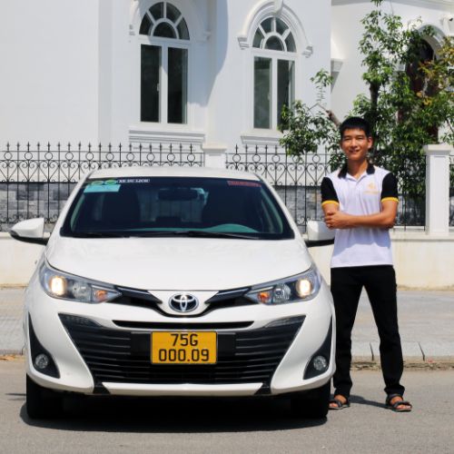 hue car rental