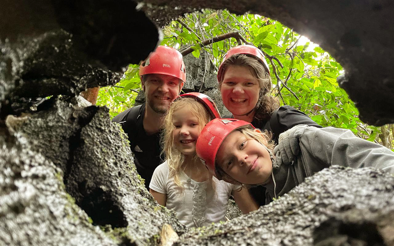 trekking phong nha